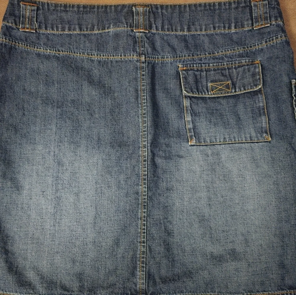 Old Navy Vintage 100% Cotton Y2K Denim Mini Skirt Size 18
